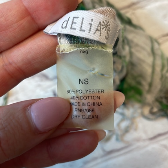 Delia’s Peacock Scarf - Picture 3 of 3